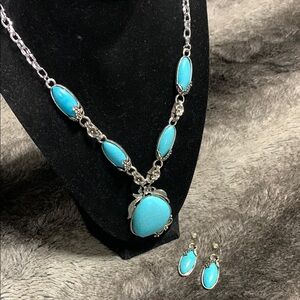 Western Set Turquoise Pendant Necklace and Earring Set 8069